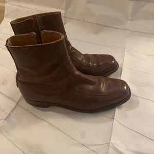 Men’s vintage leather boots